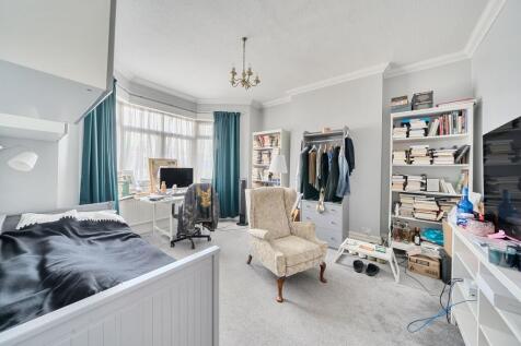 Front Room/Downstairs Bedroom