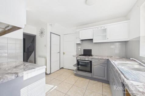 Fearnville Close, Leeds, West Yorkshire, LS8 photo 4