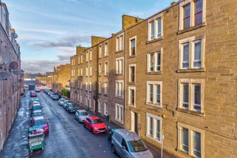 2-0 22 Lorimer Street Dundee-2.JPG