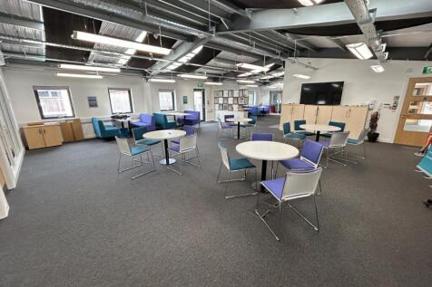 Office to rent Image 5