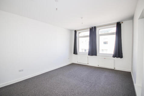 Central Location | Split-Level Apartment | Genero