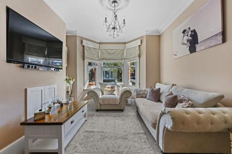 Through Lounge