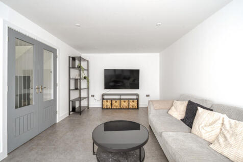 1349487-8-68c01e3...