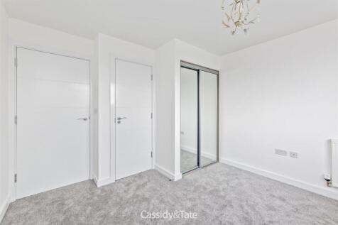 38 Somerville Court-8.jpg