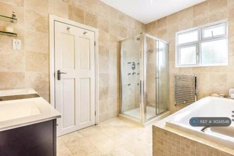 Master Bedroom Ensuite