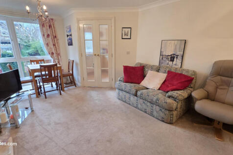 2 bed flat for sale Leicester Road, New Barnet EN
