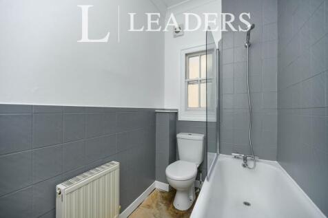 Bathroom (new floori