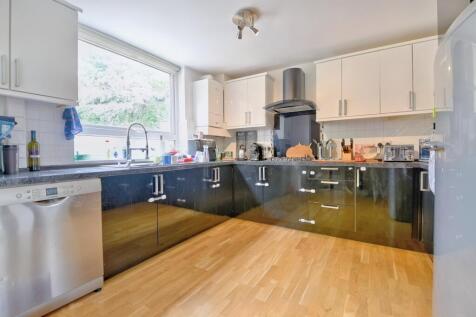 Woodside Lane, North Finchley, Barnet, London photo 4