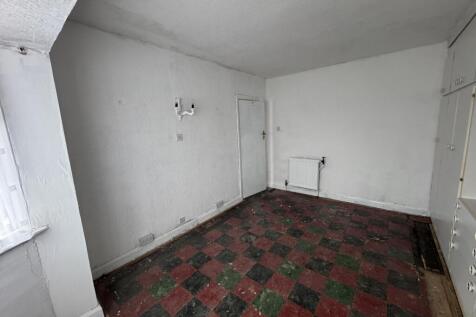 3 bed, 1 bath Semi-Detached in Birmingham - Photo 12