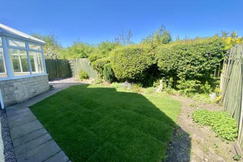 Bramleys Estate Agents - Dunbottle Way - Mirfield 