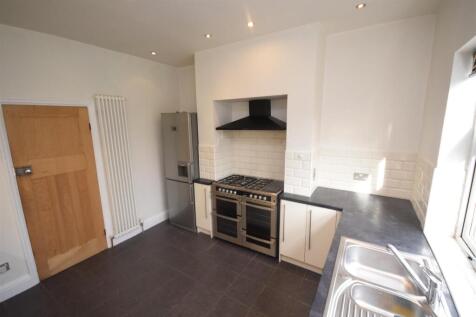 185 Dialstone Lane, Great Moor, Stockport photo 4
