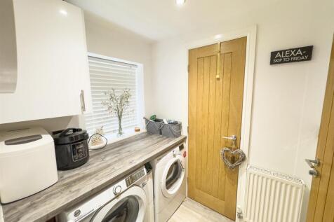 Utility Room &amp; WC (2).jpg