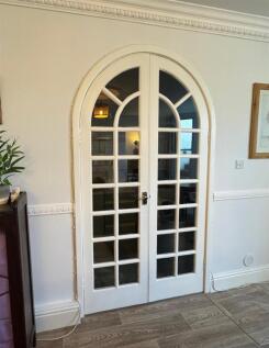 Entrance into kitchen.jpg