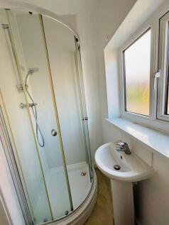 En-suite - Room5