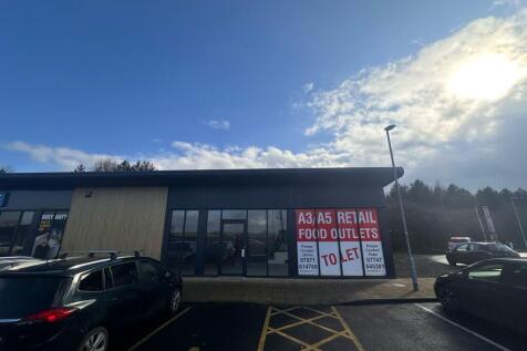 Retail Property (out of town) to rent Image 3