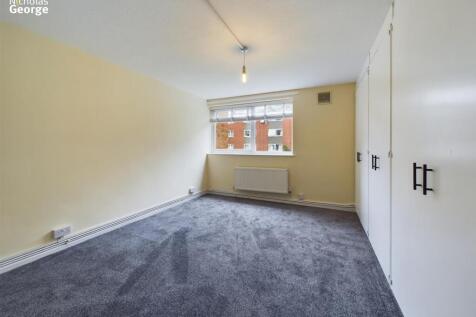 Mayfield Court, Moseley, B13 9HS photo 5