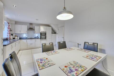 30 Catlin WayD78_7805_HDR.jpg