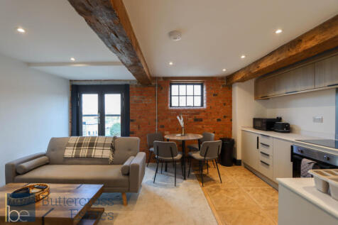 Kitchen Diner and Living Area