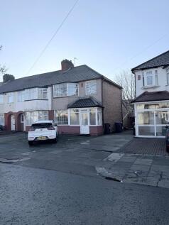 Beautiful 3 Bedroom End Terrace property
