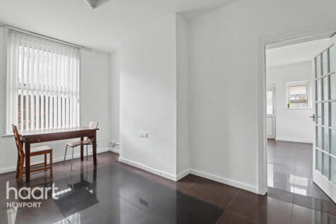 Grafton Road, NEWPORT photo 5