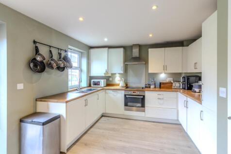 15 Dove Road (7 of 13)