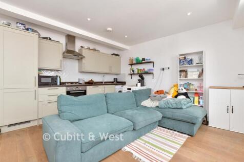 Lounge / Kitchen / Diner
