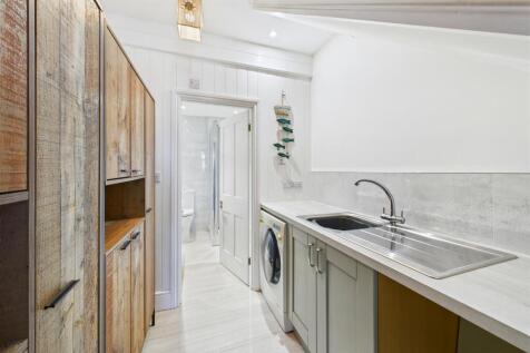 Lower Ground Kitchen or Utility