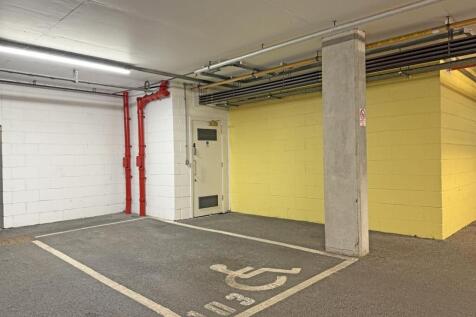 Cargo, Flat 30 - Parking.jpg