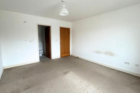 ebca6284-aefb-43a...