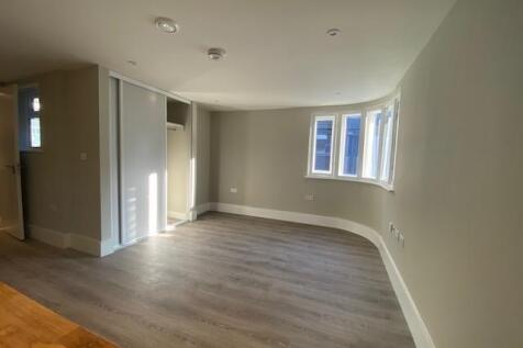 Living Area 2.jpg