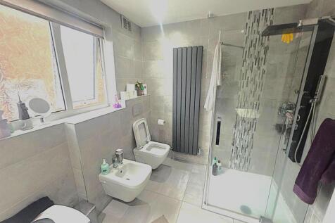 WhatsApp Image 2025-12-10 at 15.21.411.jpeg