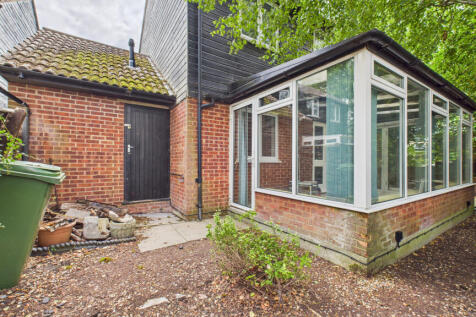 CAM04968G0-PR0060-STILL020