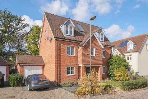 Williamson Road, Horley, Surrey, RH6. 5 bedroom detached house for sale