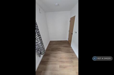 Second Room Approx. 6m2
