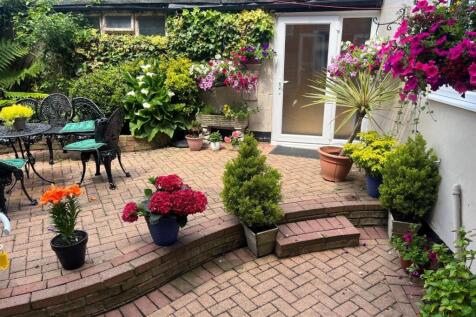 garden 1.jpg