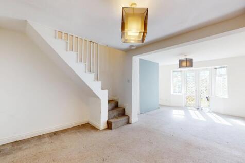 24 Tilmore Road, Petersfield, Hampshire, GU32 2HH