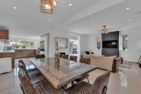 Living Kitchen