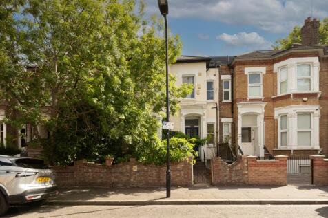 57C St. Kilda's Road, Stoke Newington, London, N16 5BS