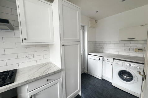 Tadman Close, Beverley photo 4