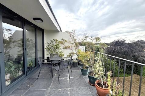 Balcony/Roof Terrace
