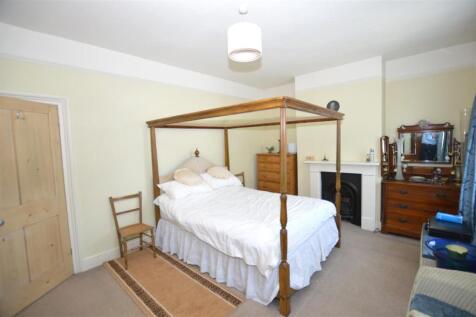 450 Hanworth Road Bed 1.JPG