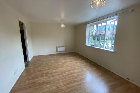 Argent Street, Grays RM17 photo 4