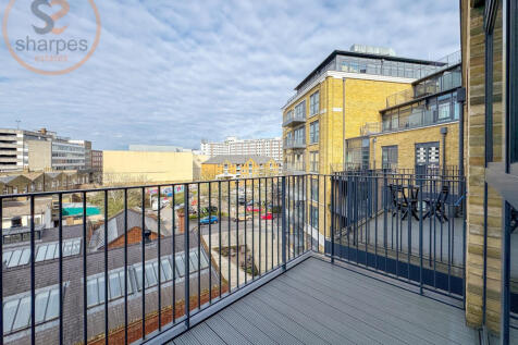 69bd9469f7c3fc16e4a8fc43_88e9ab498c178a2b56eab3d30