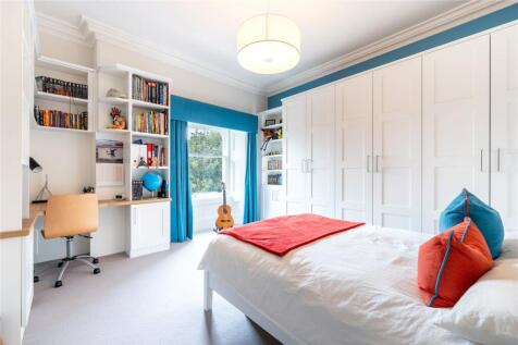 5 bed, 4 bath End of Terrace in Glasgow - Photo 13