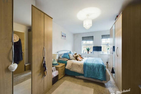 CAM03218G0-PR0543-STILL003-thumbnail-h750-70