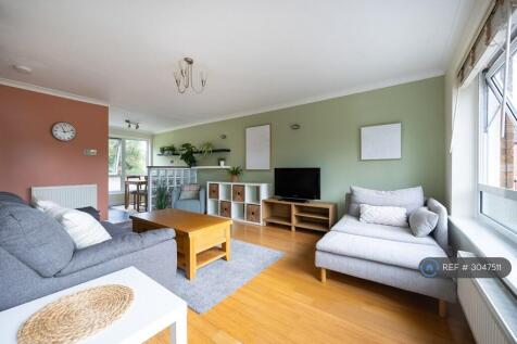 Loung Looking Towards Rear