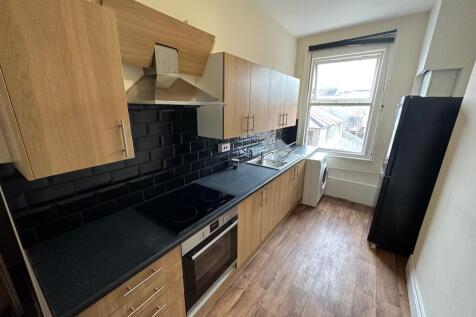 8A Victoria Terrace photo 2