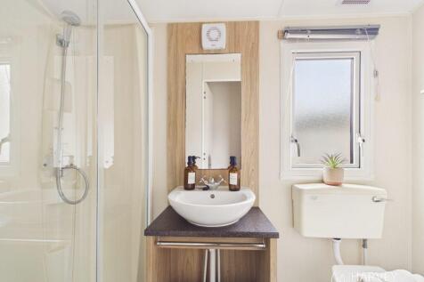 2016 Willerby Etchingham Malvern View Shower Room
