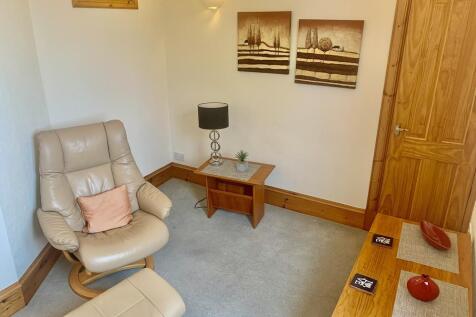 Lounge 1