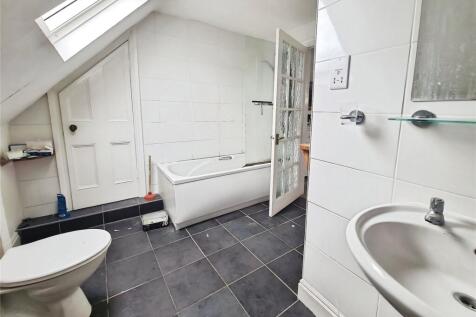 Redlands Drive, Southampton, Hampshire, SO19 photo 4